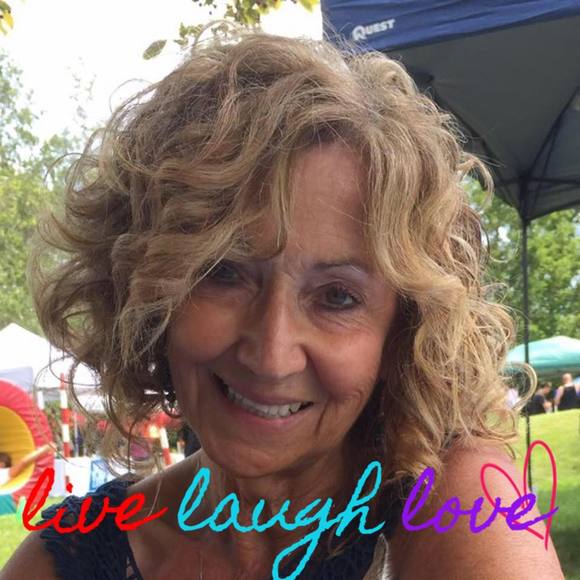 Meet your Posher, Pamela - Picture 1 of 1